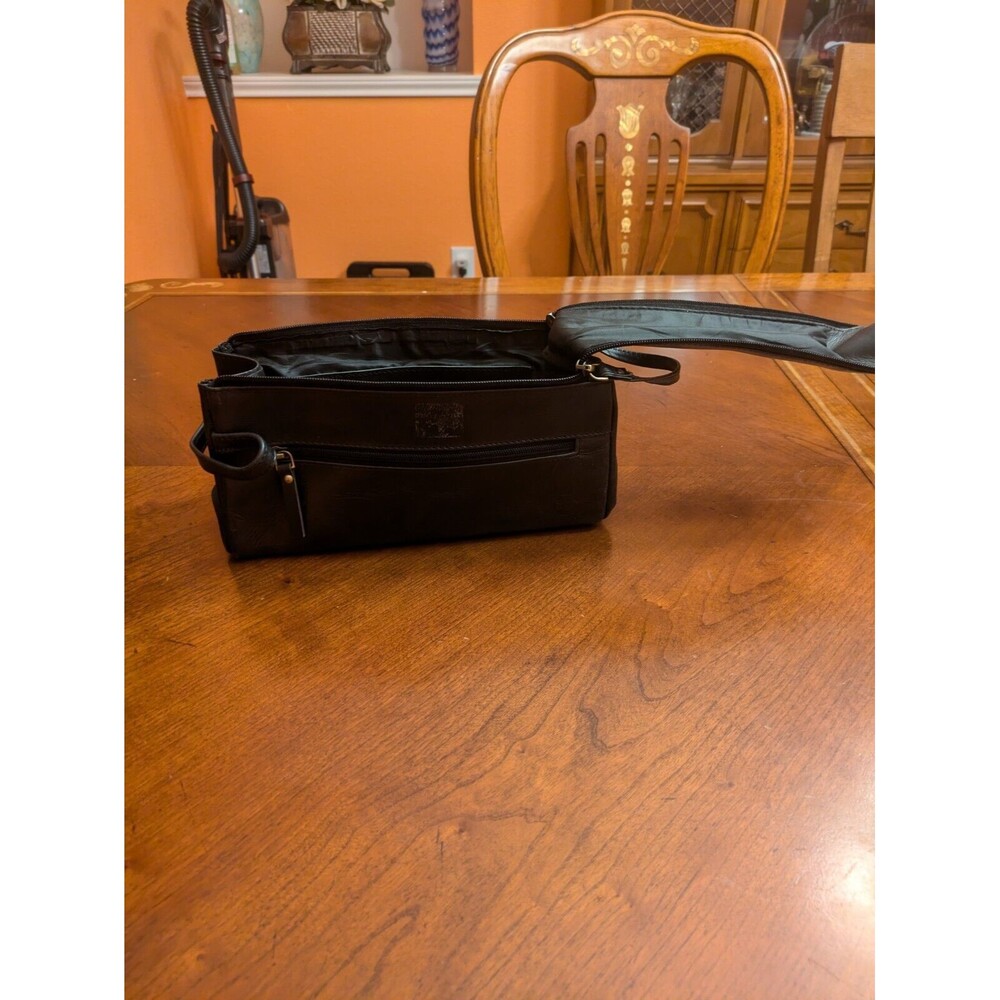 Rustic Town Leather  Wristlet Bag Black